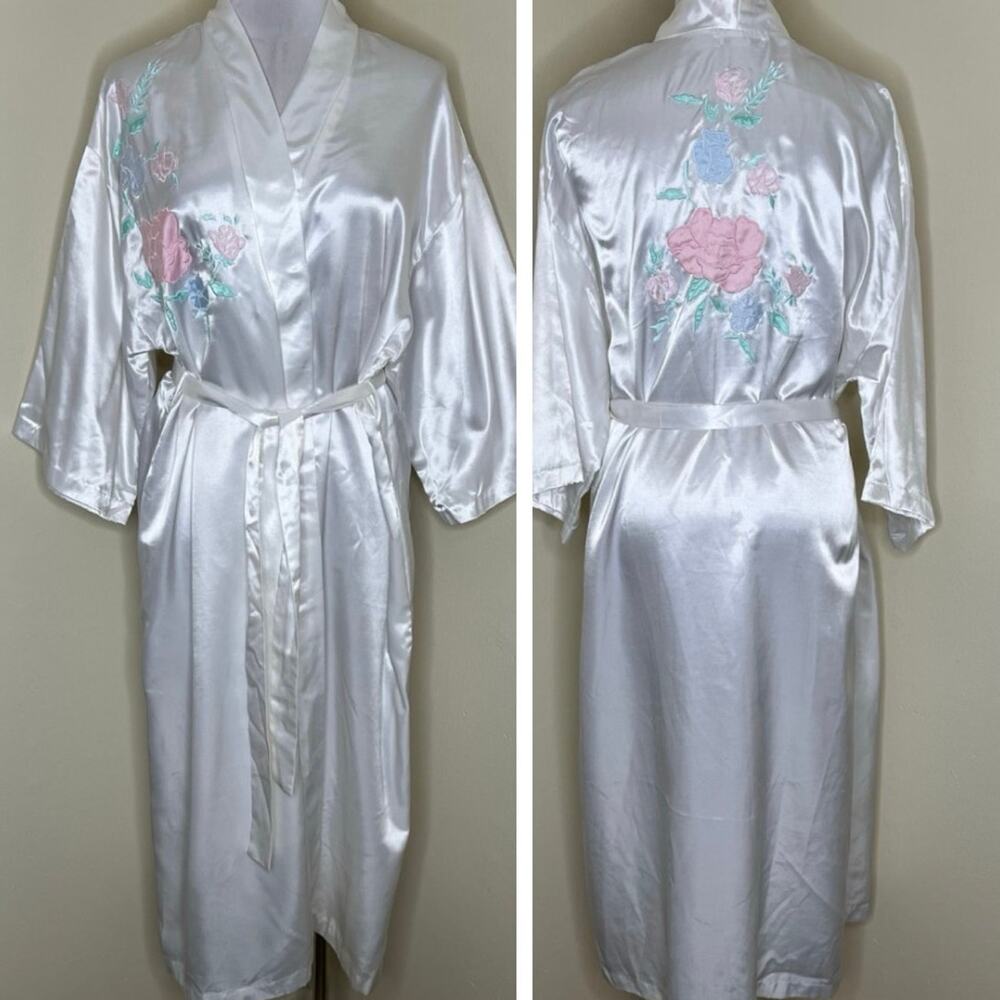 Vtg Marie Ellyse Robe OS White Satin Embroidered Floral Belted Feminine 80s 90s